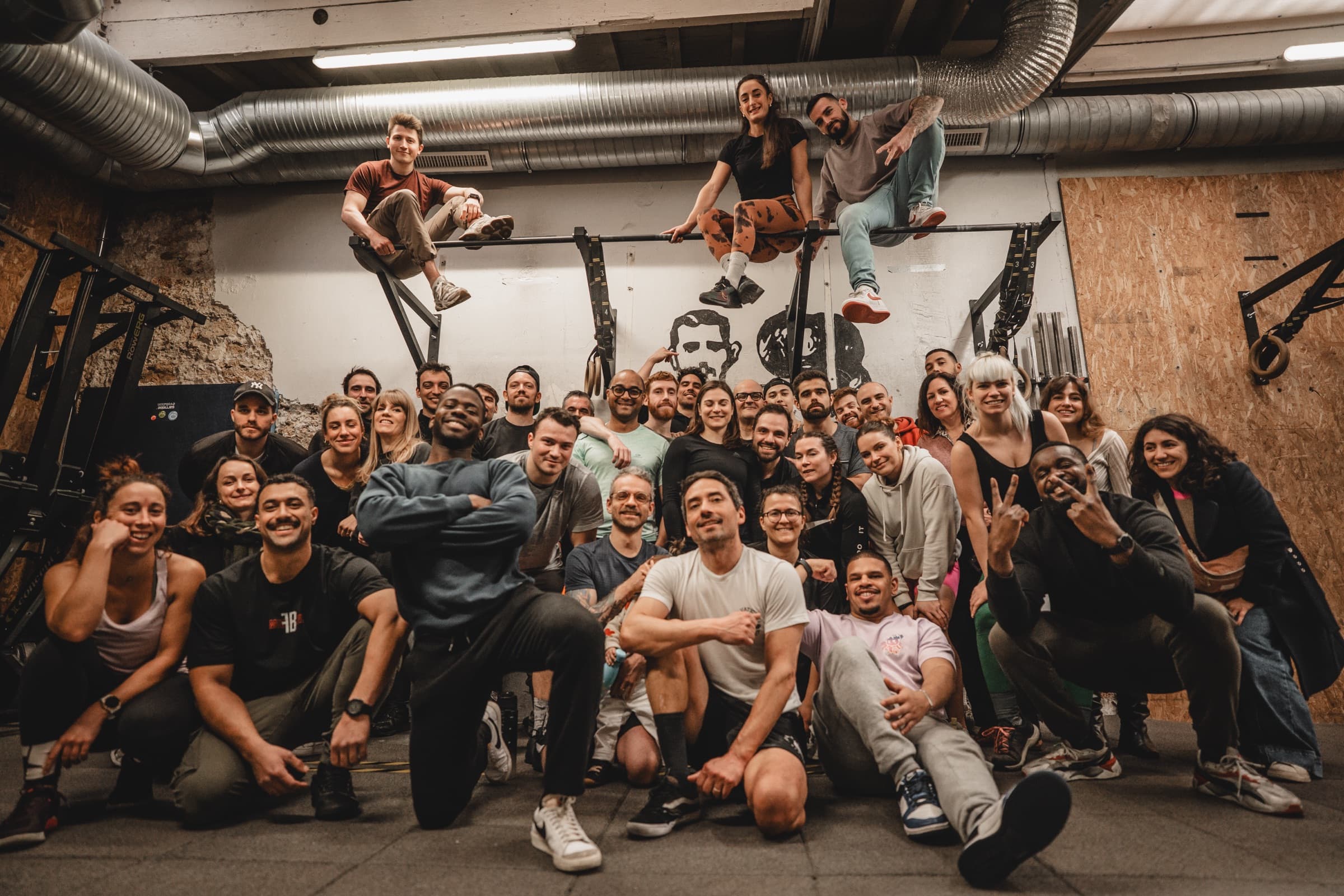 La communauté Silvaticus CrossFit réunie dans la salle à Paris